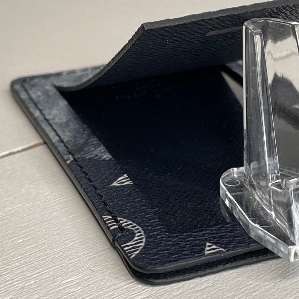 💎 NIB Louis Vuitton x Chapman Brothers Lion Luggage Tag • Limited Edition - Picture 5 of 12